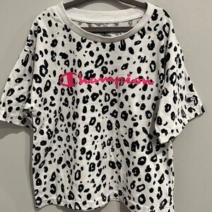 Champion Girls Cheetah Tshirt w/Neon Pink